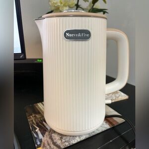 Nueve & Five 1.7L Large Electric Kettle,Double Wall Big Tea cream white euc